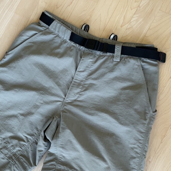 The North Face Zip Off Pants to Shorts - Picture 4 of 15